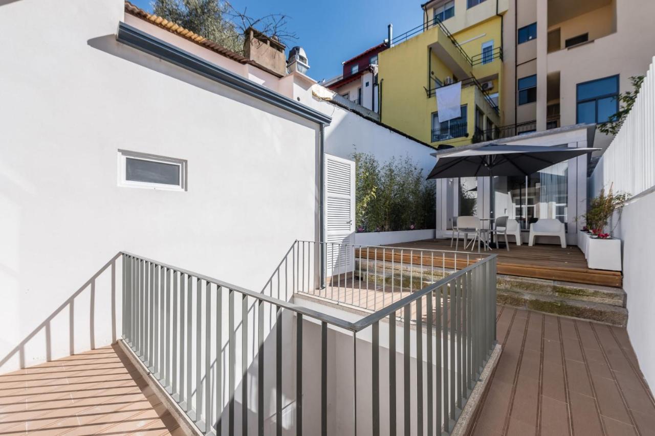 Backyard Palace Terrace Porto Bagian luar foto